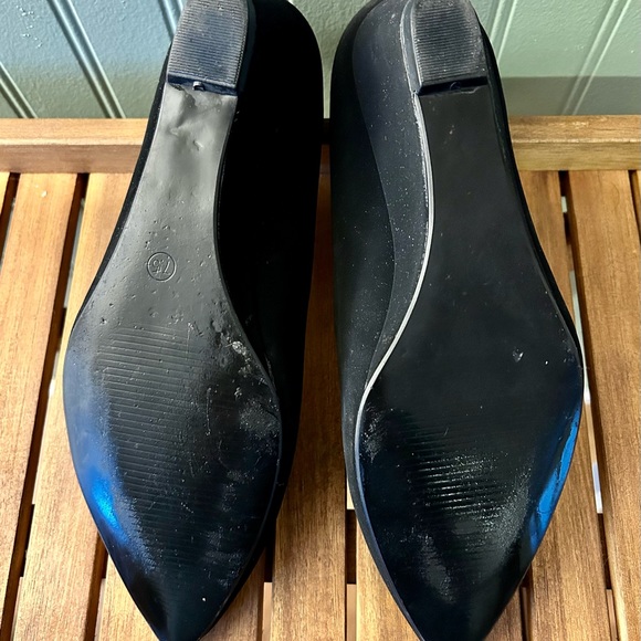 NIB Women’s Black Suede Wedge Heel Shoes- Sz 7.5 - Picture 5 of 8